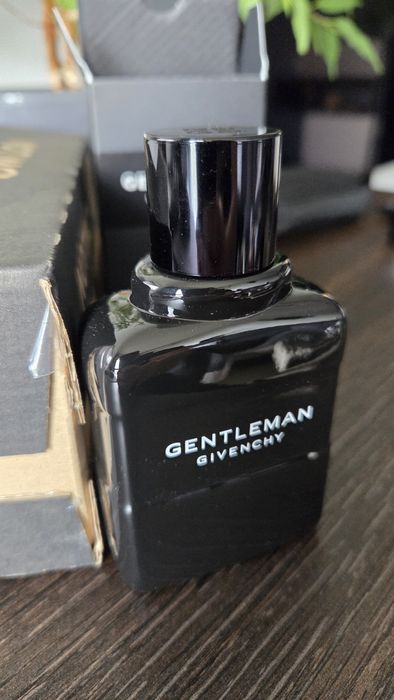 Givenchy Gentleman woda perfumowana