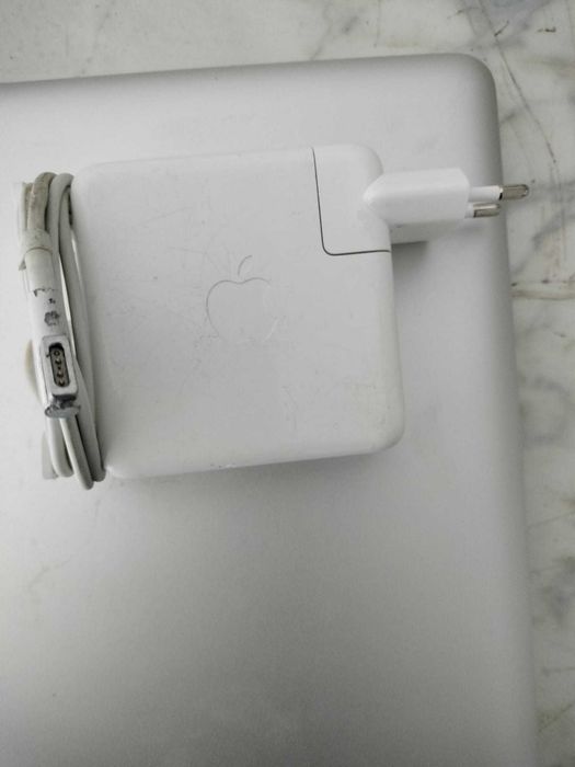 MacBook Pro 15-Inch "Core i7" Mid-2012 2.3 GHz (I7-3615QM)