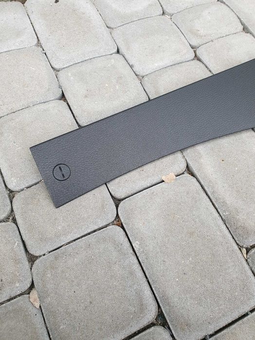 listwa tunelu środkowego volvo S80 2000 rok LH