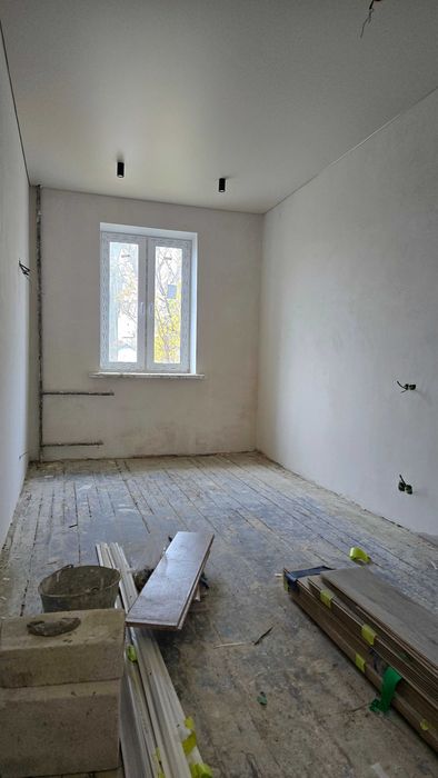 Продам реальну 3х.к.квартиру метро Індустріальна. Сертифікат+. 23000