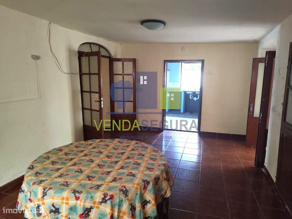 Casa térrea T4 com quintal | Granja