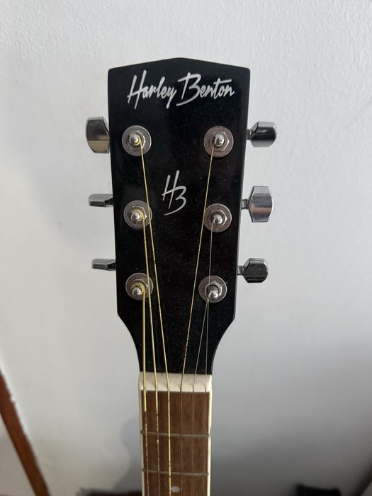 Guitarra acústica Harley Benton