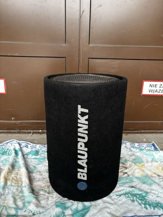 subwoofer plus wzmacniacz