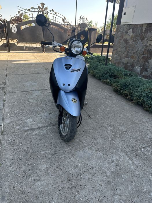 скутер Honda Today