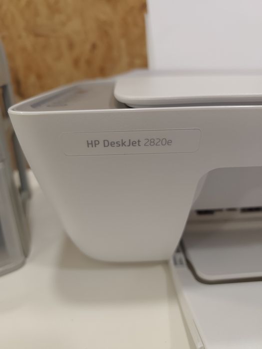 Impressora HP deskjet 2870 usada 4 tinteiros usados