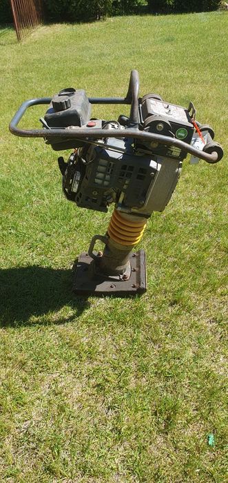 Zagęszczarka skoczek BOMAG BT 60/4