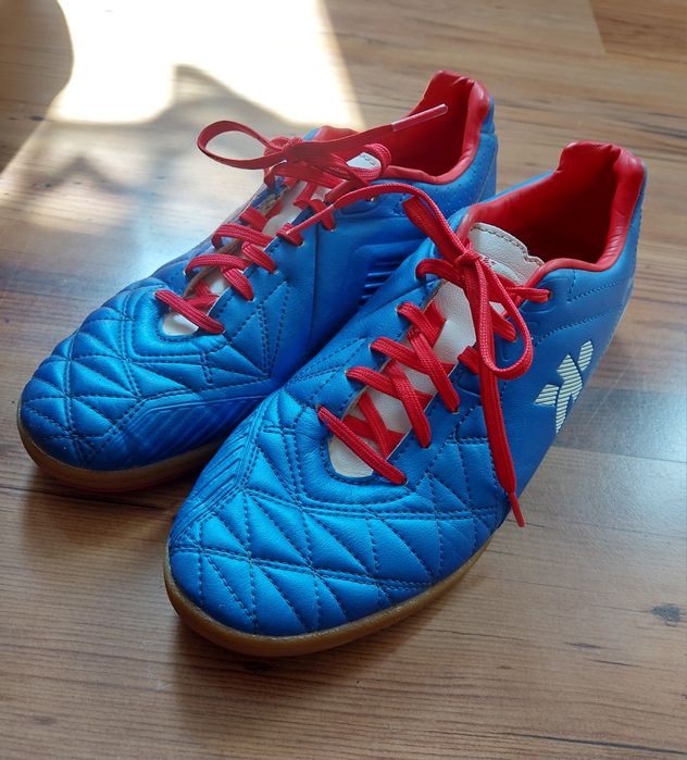 buty halowe - halówki