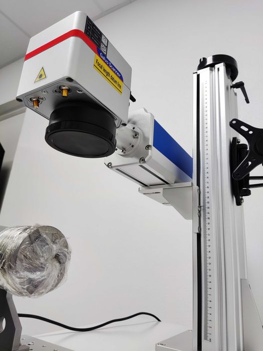 Máquina de Gravação laser Fibra RAYCUS (Aço Inox Aluminio cobre etc)