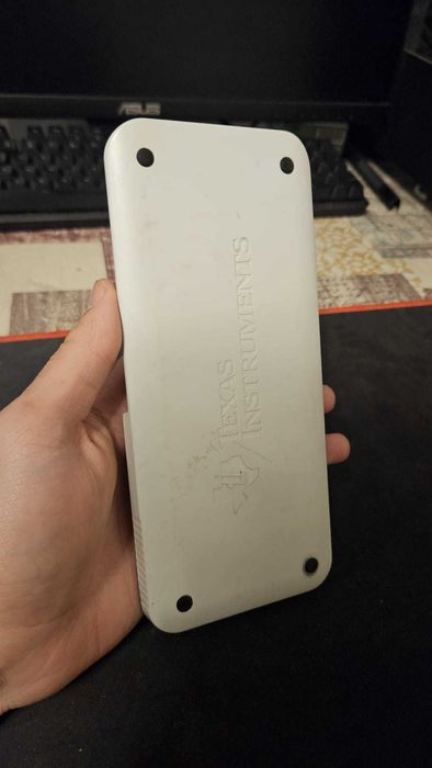 Calculadora Gráfica Texas Instruments TI-84 Plus CE-T