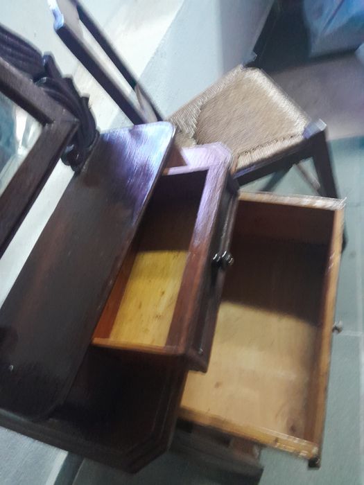 3 peças de mobilia antigas