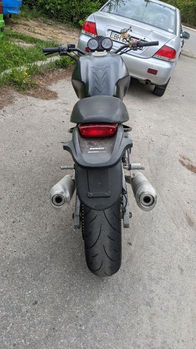 Ducati Monster 695