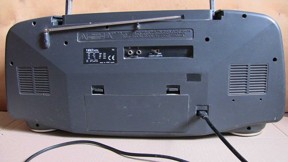 Магнитола Fast  магнитофон радиоприемник