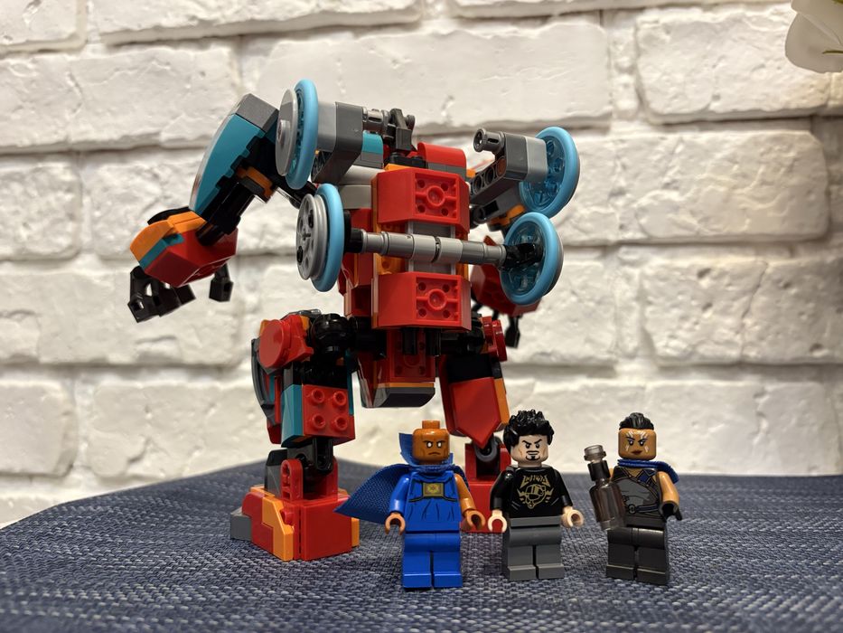 LEGO Marvel 76194 Залізна Людина Тоні Старка на Сакаарі