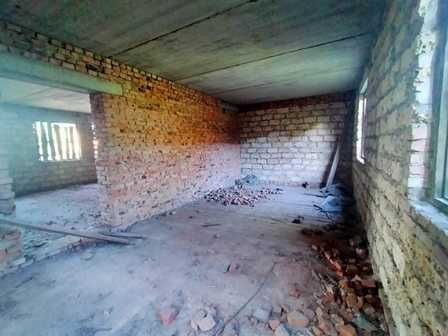 Будинок/Дача поруч з Золотоношею