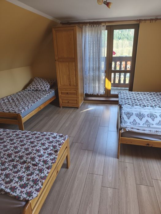 Chata  Cichy Kącik  A. J. Romanek tel. 531 388 994