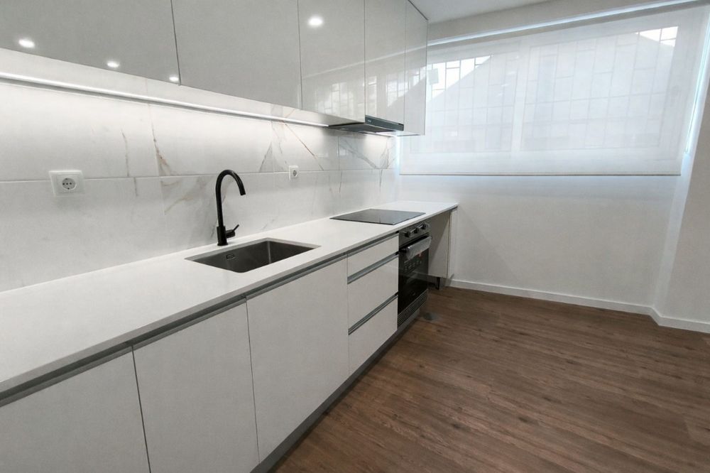 Apartamento T2 renovado- Próximo da praia