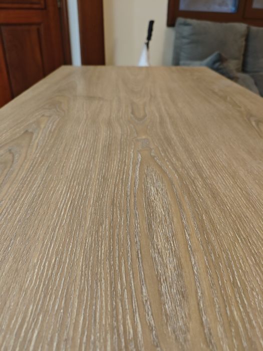 Mesa Secretária (madeira clara)