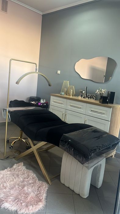 Łóżko kosmetyczne profilowane czarno złote