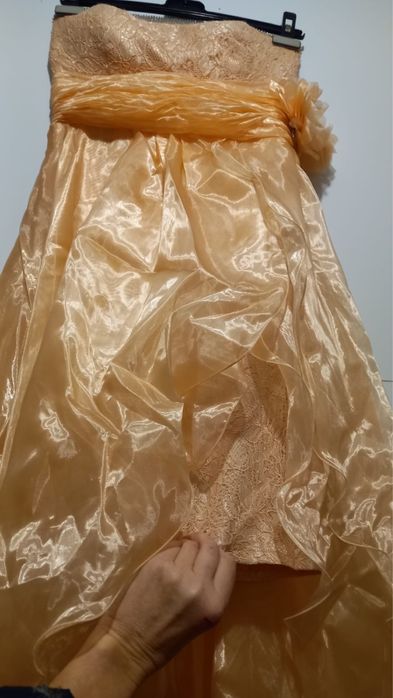 Продам плаття……..