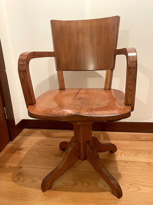 Cadeira vintage de escritório giratória em madeira