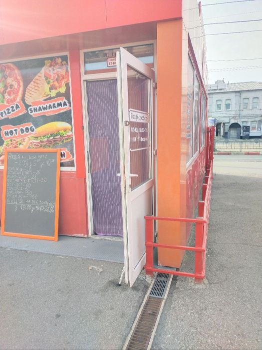 Продам! Здам в оренду! Магазин, кіоск, маф! Червона лінія Кінний ринок