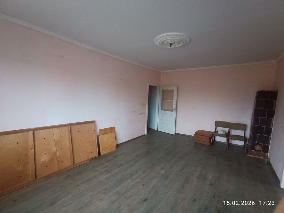 Продам ВЕЛИКУ двушку 52,1м СМТ