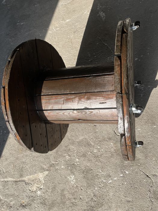 Stolik z bebna kablowego