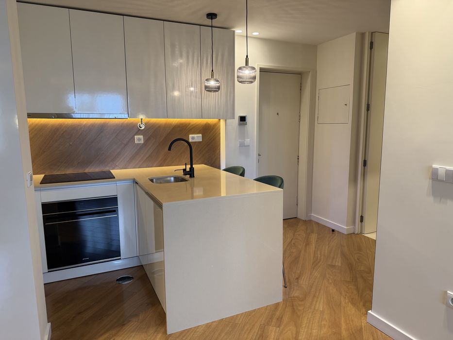 T1 frente mar mobilado