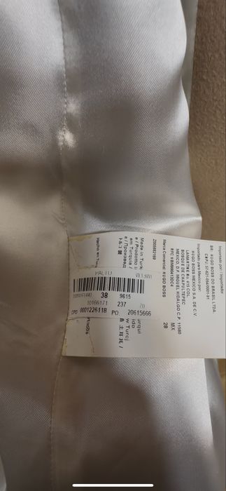 Hugo Boss пальто 100% virgin wool