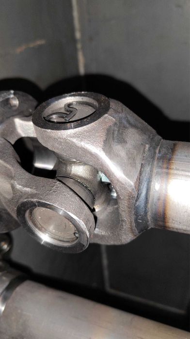 Ремонт кардана крестовин пильников балансировка СТО замена пыльников