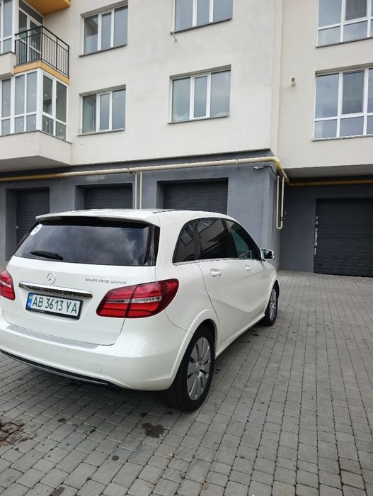 Мерседес B 250  електро