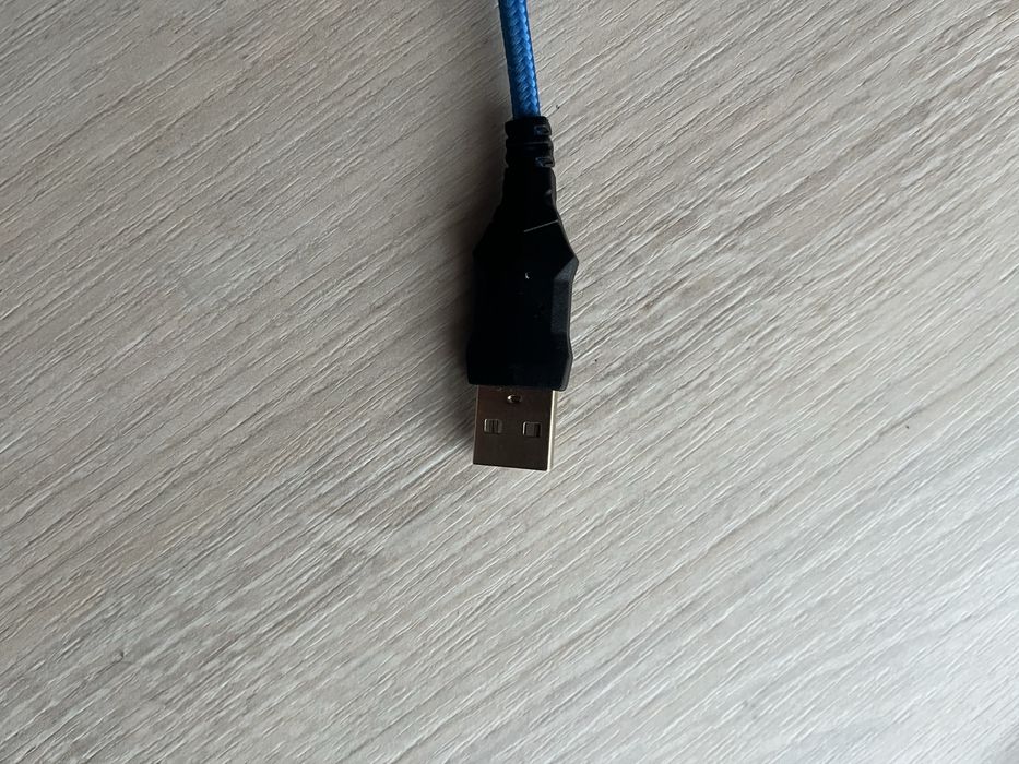 Ігрова клавіатура з підсвіткою