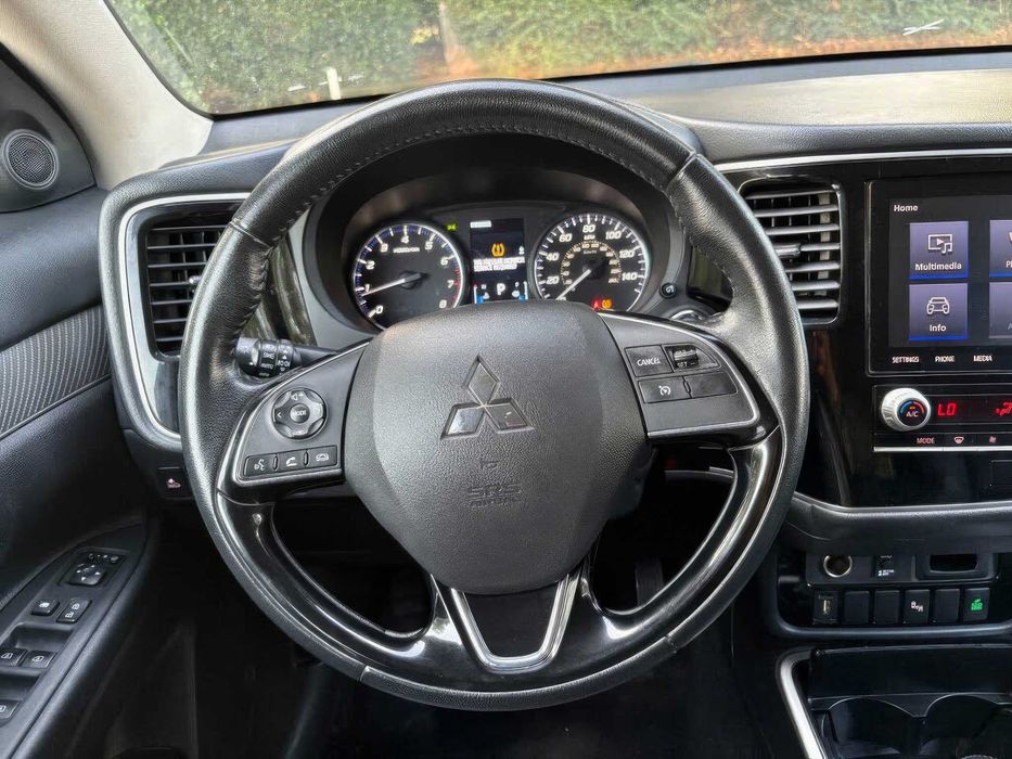 Mitsubishi Outlander Es 2.4      2020