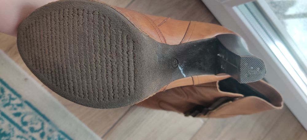 Badura kozaki szpilki botki