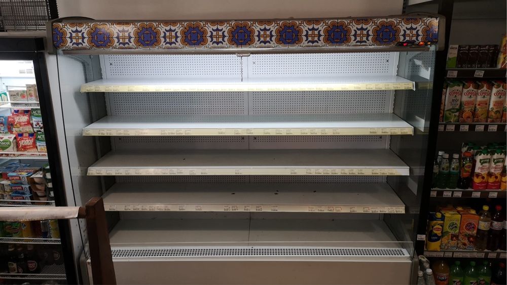 Arca frigorifica loja supermercado