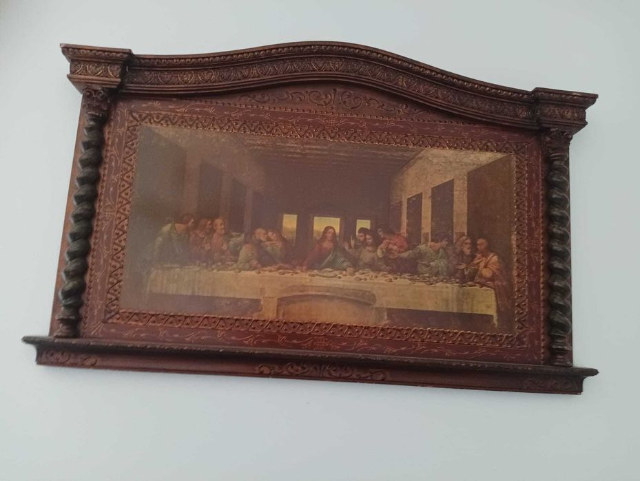 Lote de Mobiliário Clássico / Rústico em Madeira Escura