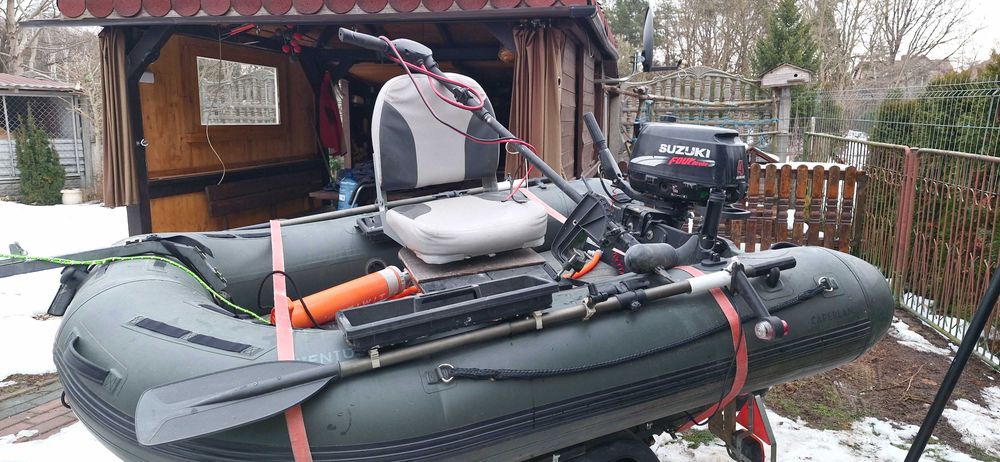 ponton z silnikiem suzuki 4 kM i elektrycznym 480W