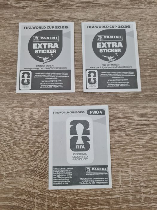 2 cartas legends com 1 carta grátis