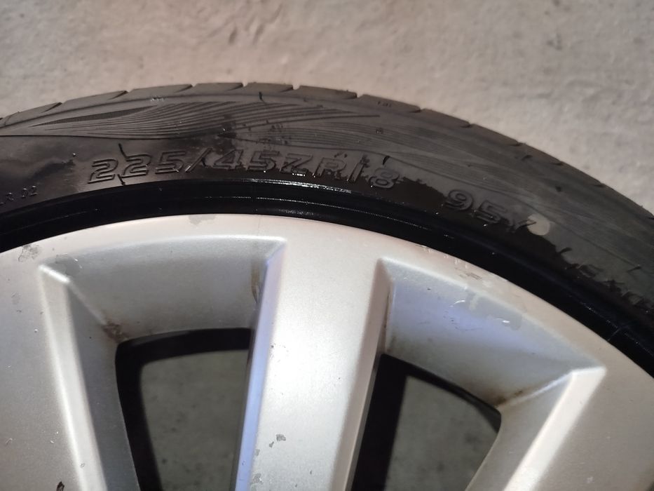 225/45/18 signum Vectra 2024