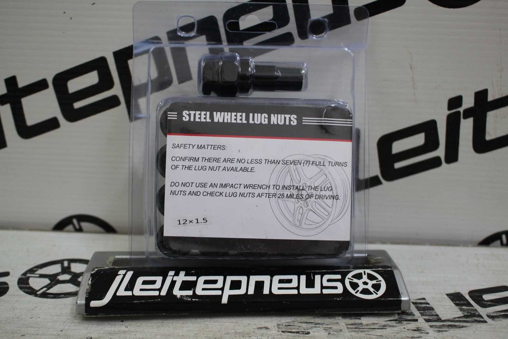 Set of BLACK LONG imbus lug nuts 12x1,5 + Key