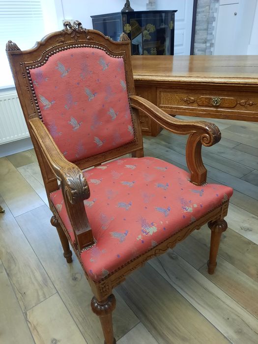 стол письменный с креслом