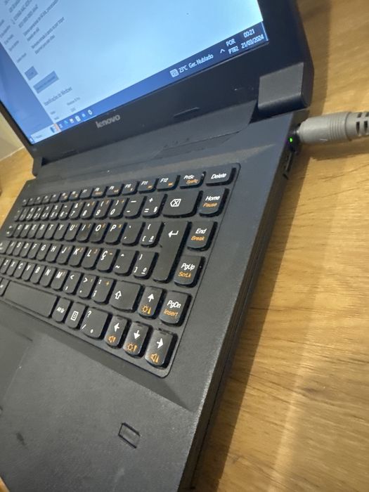 Notebook lenovo i5, 4GB, SSD 2,60ghz