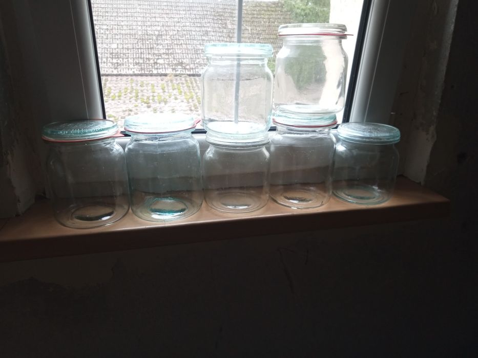 Słoiki z nakrętkami o różnej pojemności - 60 szt.