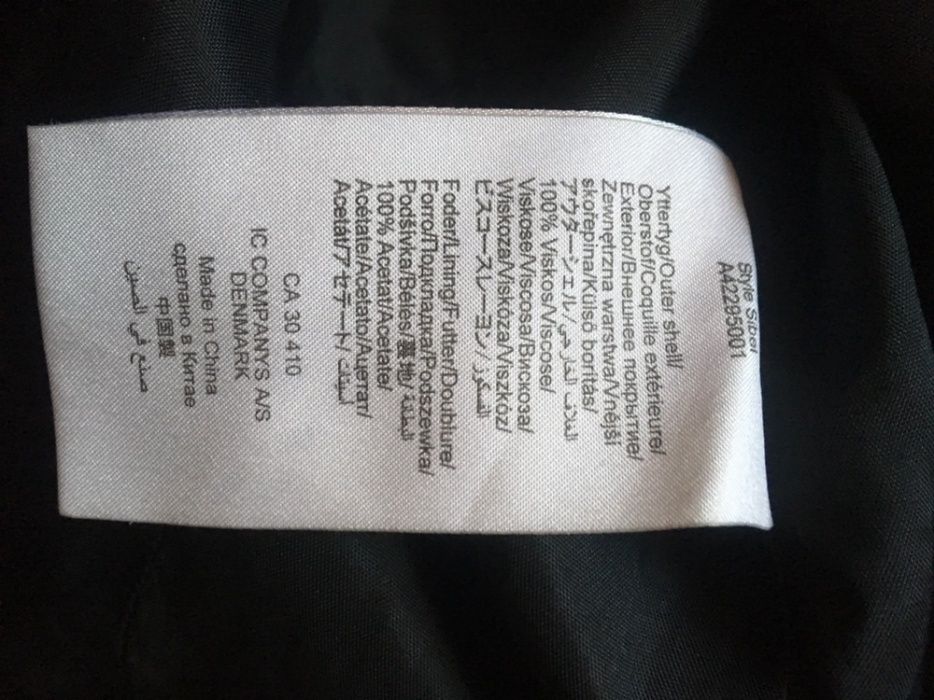 Śliczna, elegancka sukienka 34