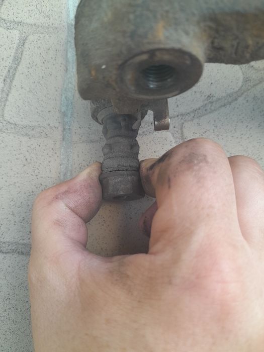 Скоба суппорта Тойота Королла Е150