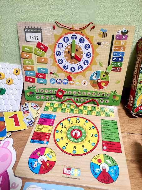 Годинник, календар Woody. Магнітний годинник Playtive