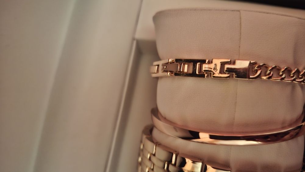 Conjunto Excellanc – Relógio e 2 Pulseiras em Rose Gold.