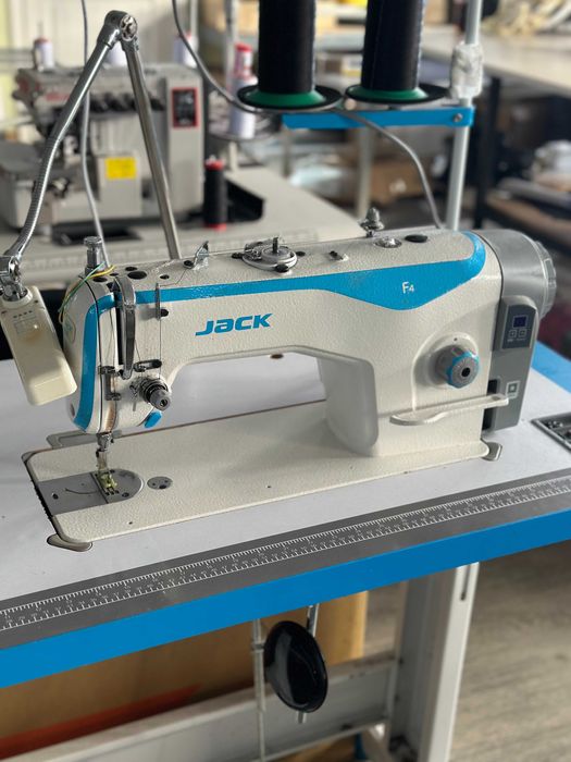 Jack F4 Універсальна промислова швейна машина