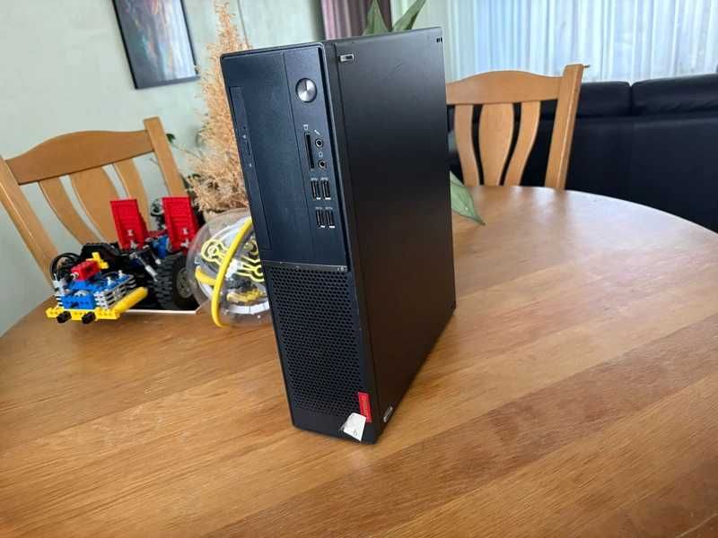 Lenovo i5-7500/8Gb/SSD 128Gb/HDMI/DP/VGA PC Computador