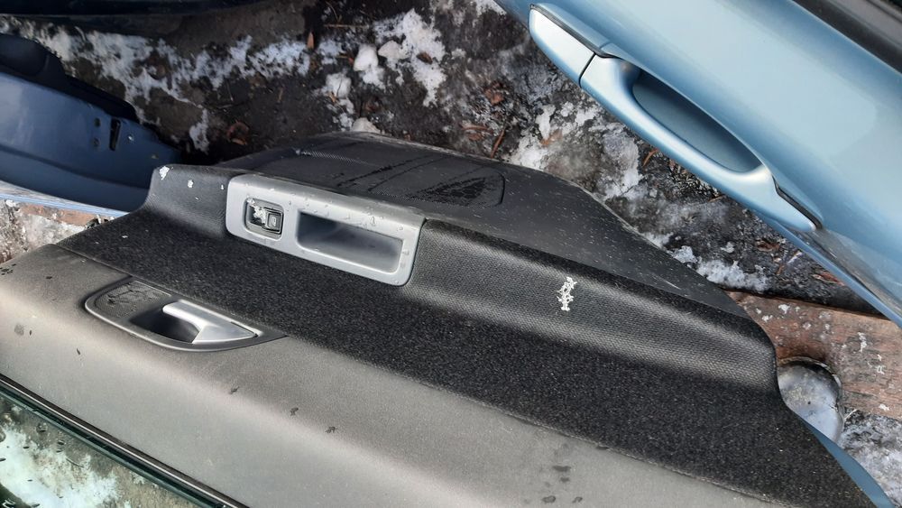 Lak. 479-46 drzwi lewe Volvo v50 kompletne do montażu